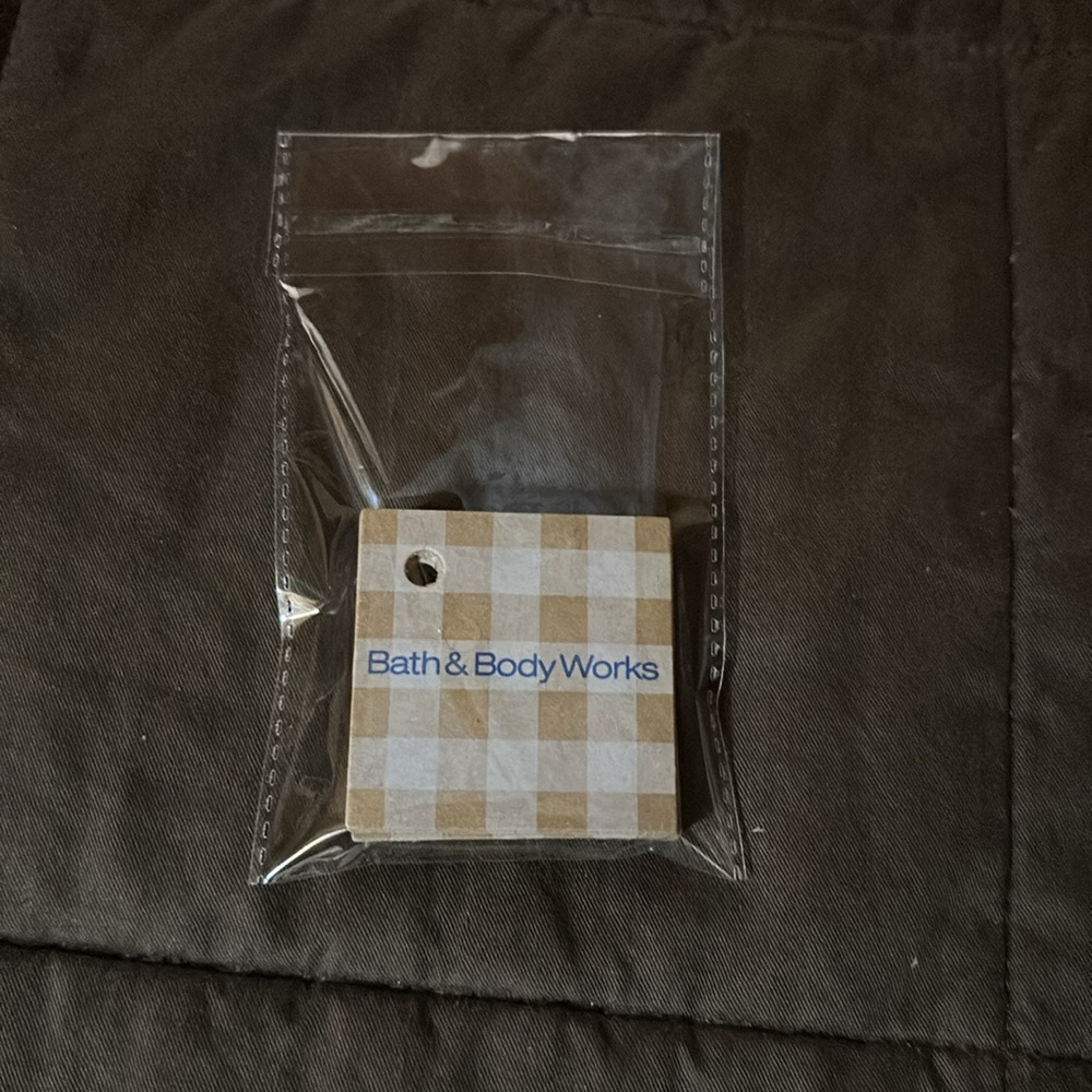 Bath & Body Works Small Cardboard Gingham Gift Tags